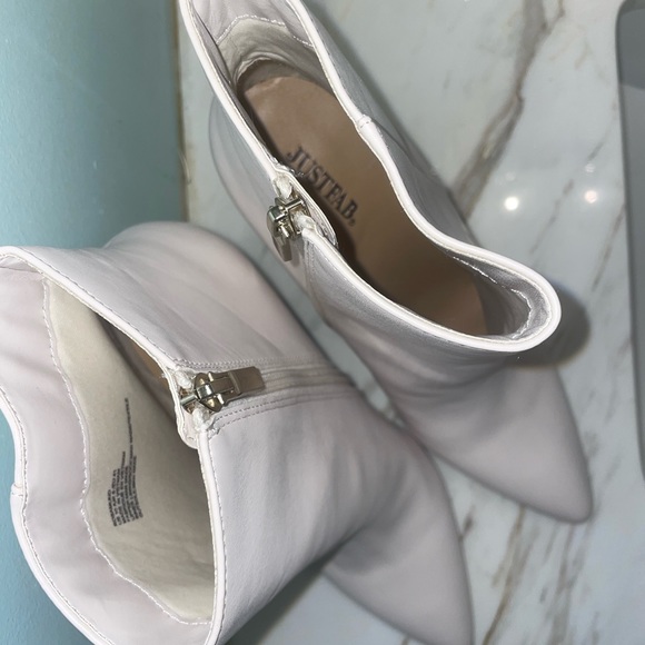 Just Fab White Booties - Picture 3 of 4
